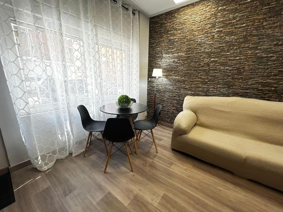 Apartamento Amueblado En El Centro De Madrid Kültér fotó